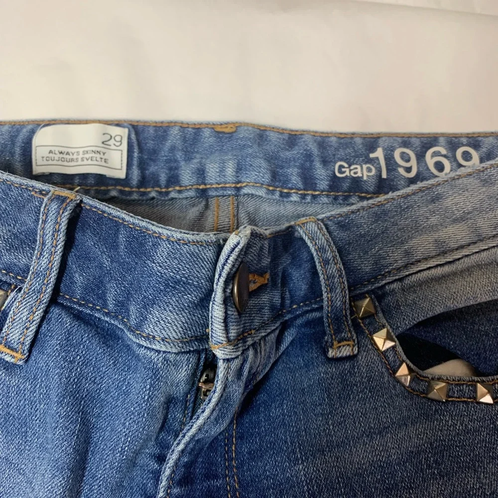 Always Skinny Gap Studded Crop Ankle Jeans - Picture 5 of 5